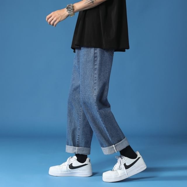 Mid-Rise Wide-Leg Jeans
