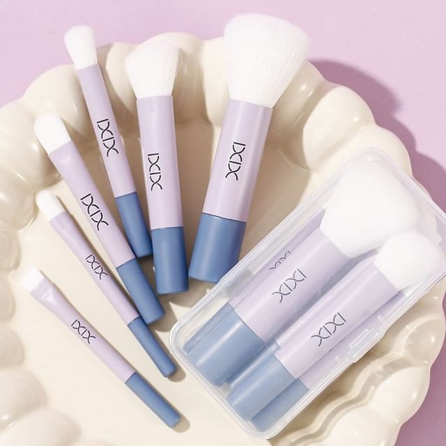 Set of six: Portable Mini Make Up Brush