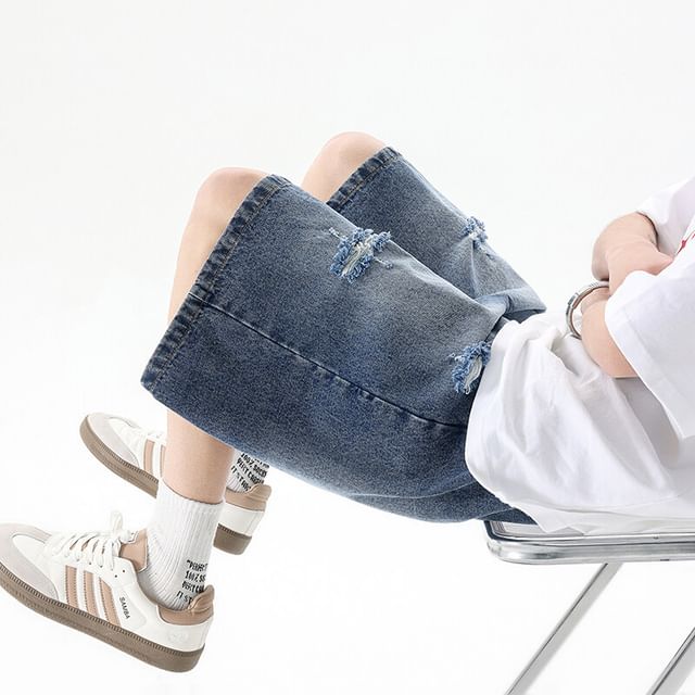 Mid Rise Washed Distressed Wide Leg Jorts
