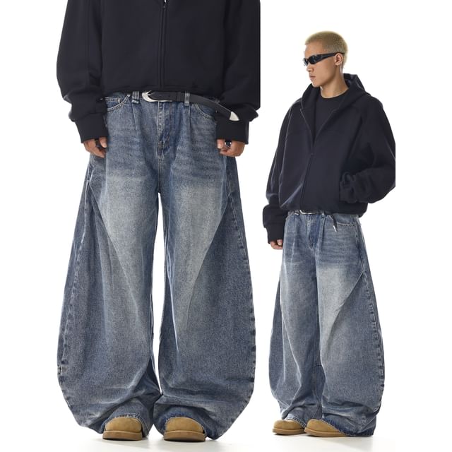 Mid Rise Washed Wide Leg Jeans
