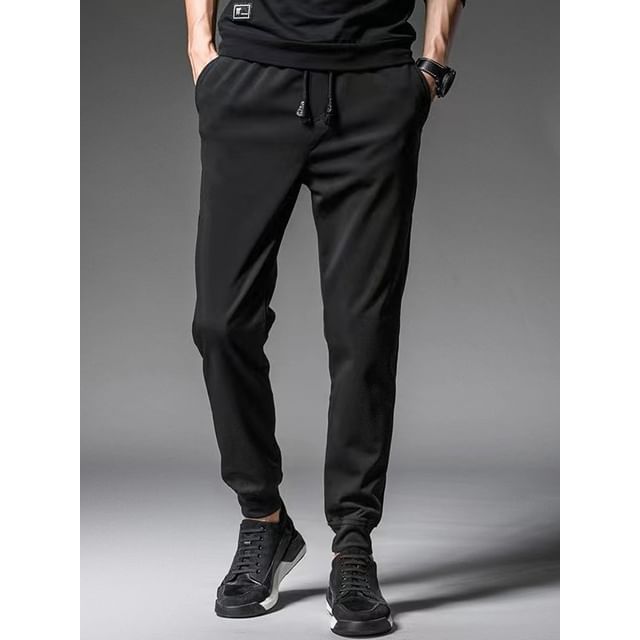 Drawstring Waist Plain Tapered Sweatpants