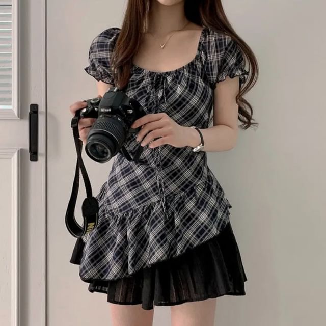 Short-Sleeve Square Neck Plaid Ruffle Trim Asymmetrical Top