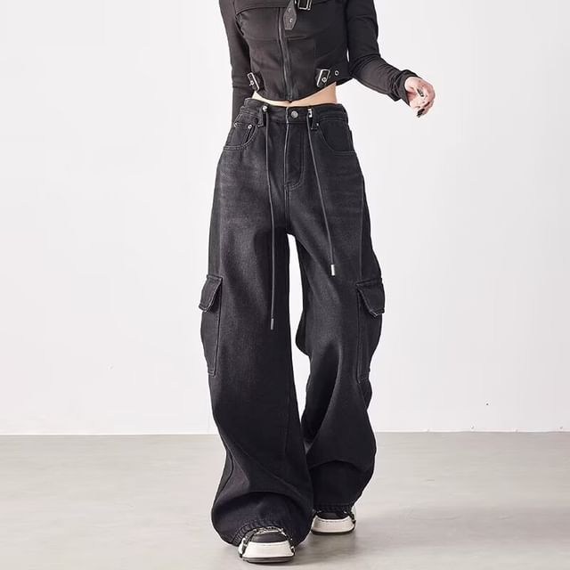 Mid Rise Washed Baggy Cargo Jeans