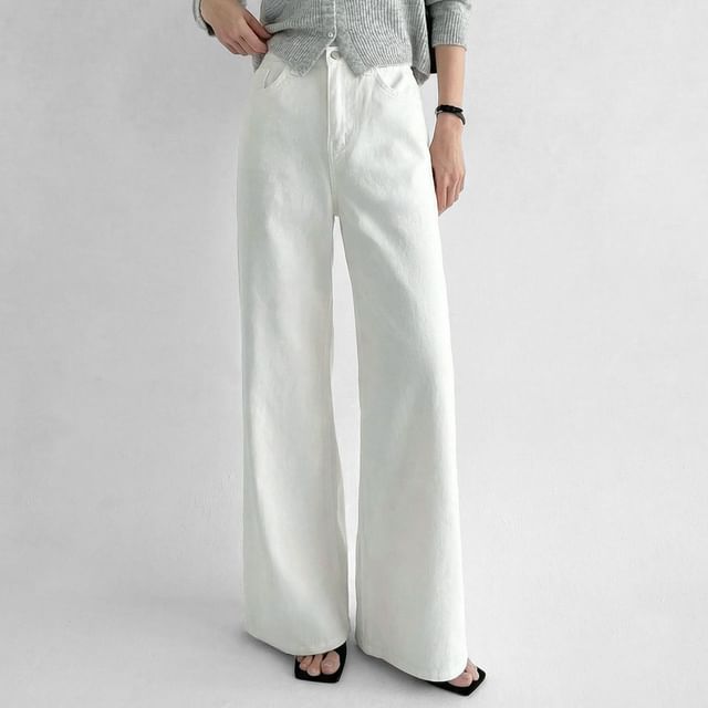 Mid Waist Loose Fit Flared Jeans