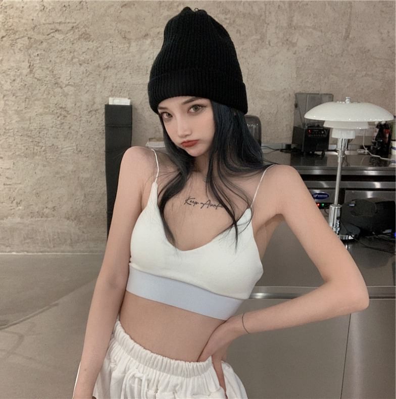 Set: Crop Camisole Top + Sweatpants