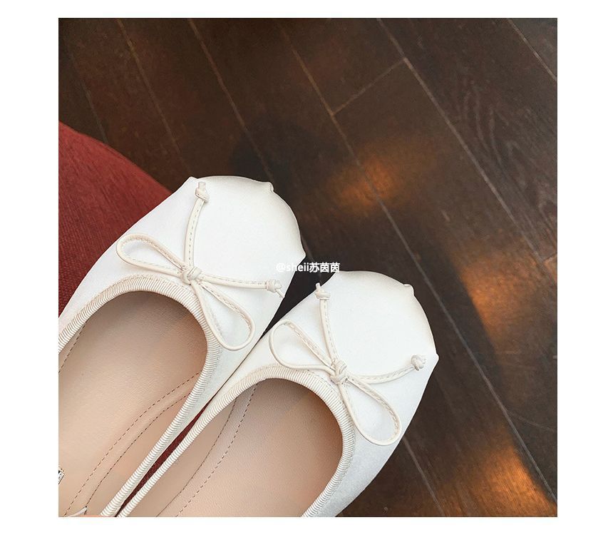Elastic Strap Ballet Flats