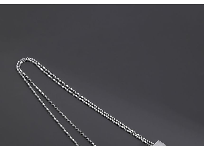 Bead Pendant Necklace