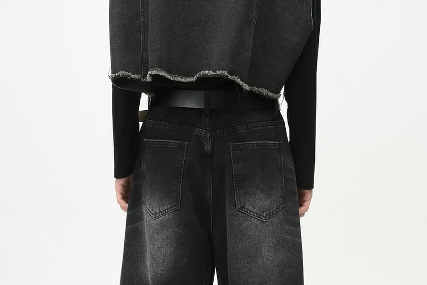 Mid Rise Washed Capri Wide Leg Jeans