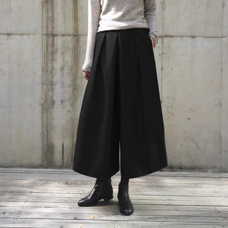 Mid Rise Plain Cropped Wide Leg Pants