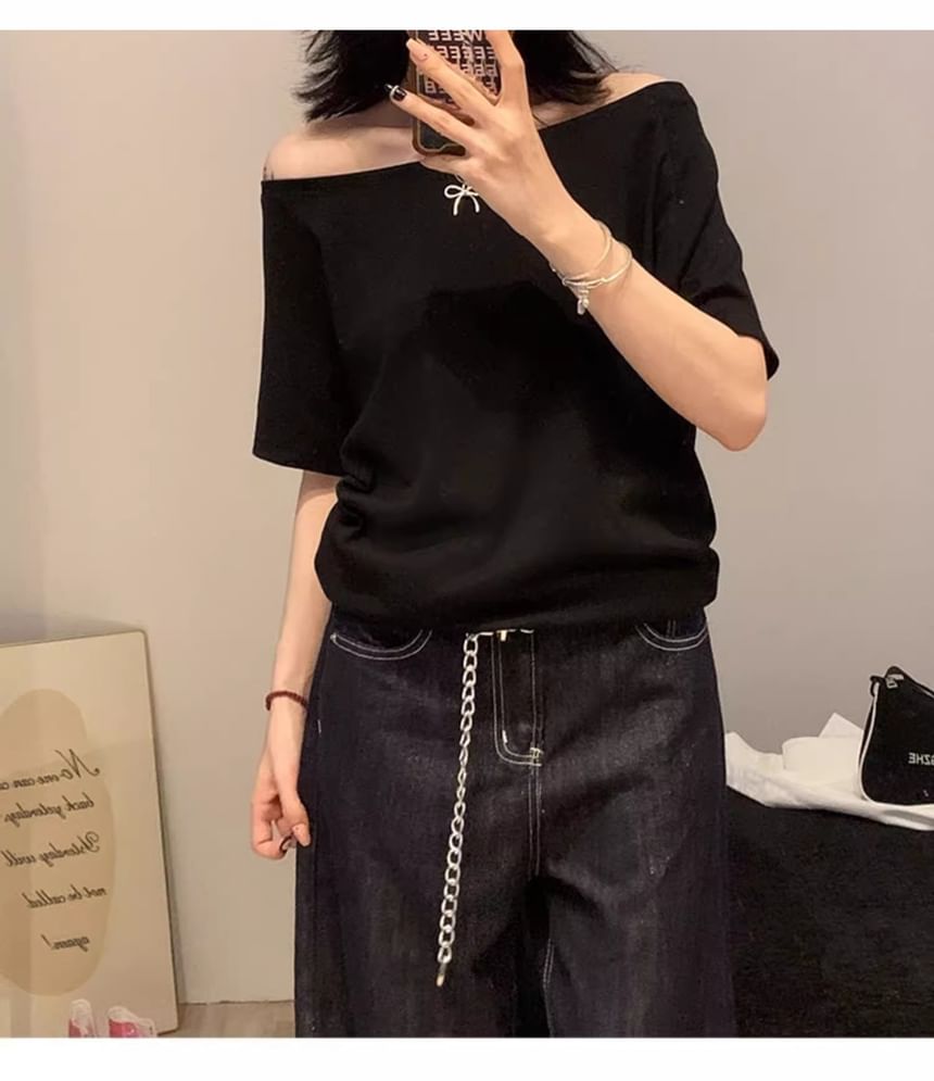 Short-Sleeve Off Shoulder Plain Top