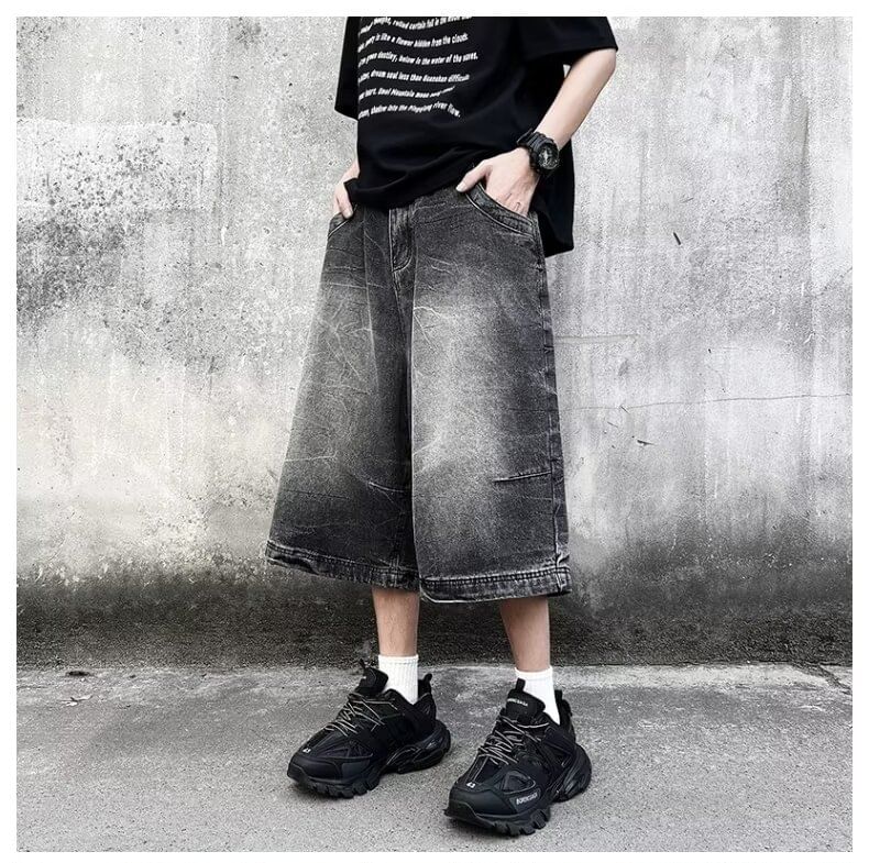 Mid Rise Washed Capri Wide Leg Jeans