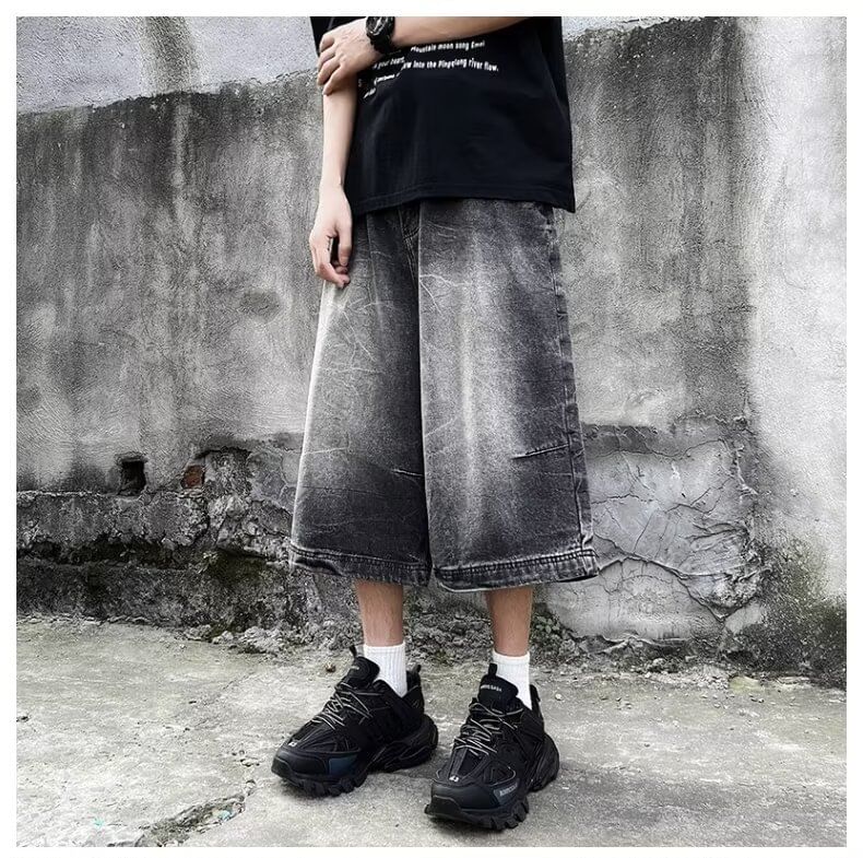 Mid Rise Washed Capri Wide Leg Jeans