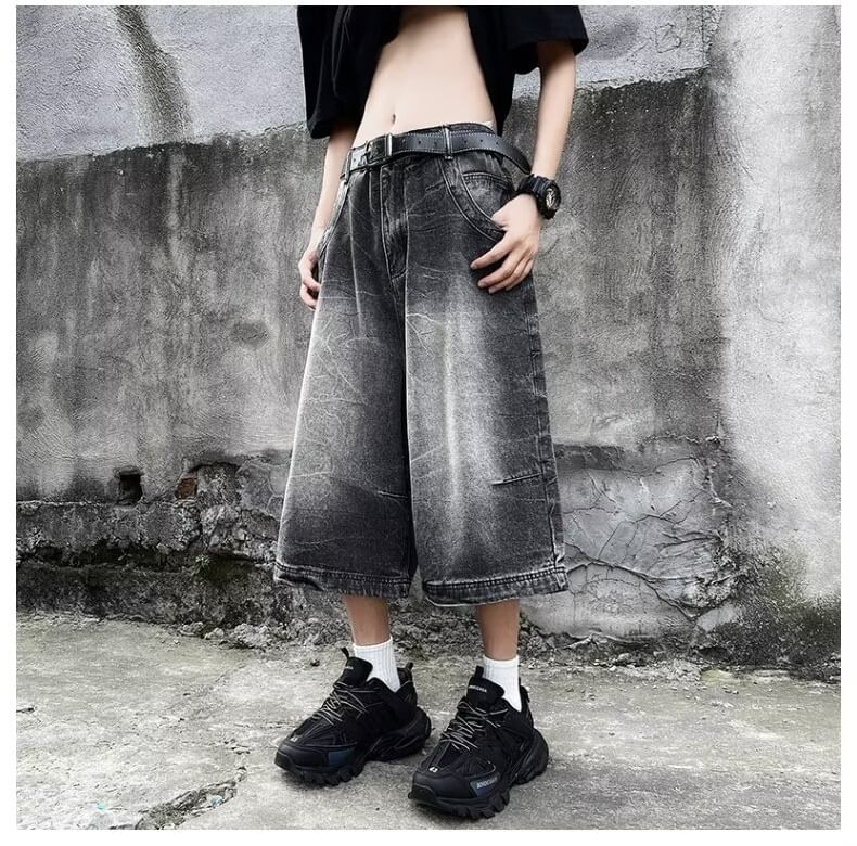 Mid Rise Washed Capri Wide Leg Jeans