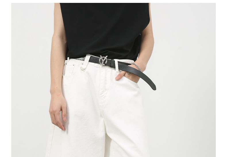 Mid Rise Capri Loose Fit Jeans