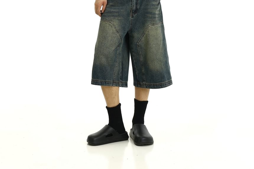 Mid Rise Washed Capri Wide Leg Jeans