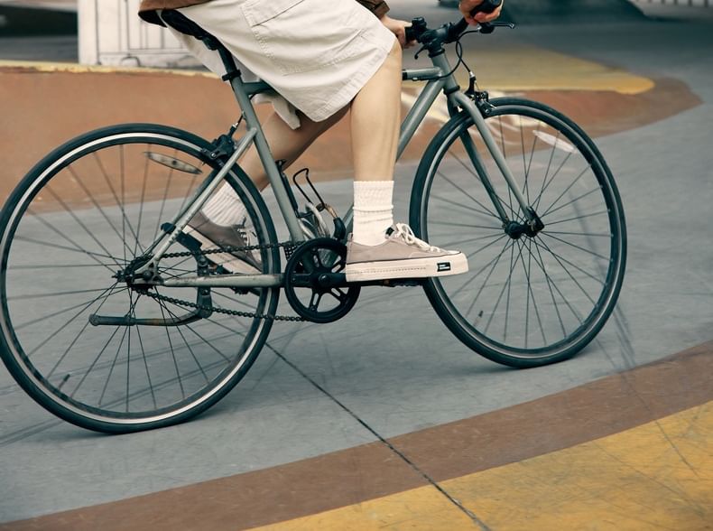 Mid Rise Washed Cargo Shorts