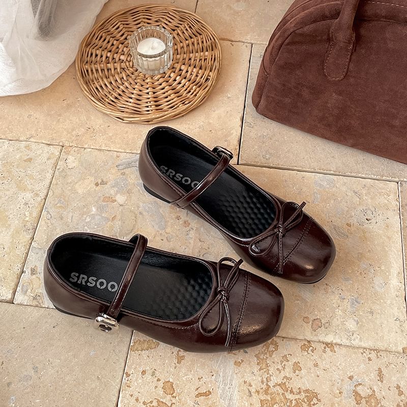 Ribbon Accent Mary Jane Flats