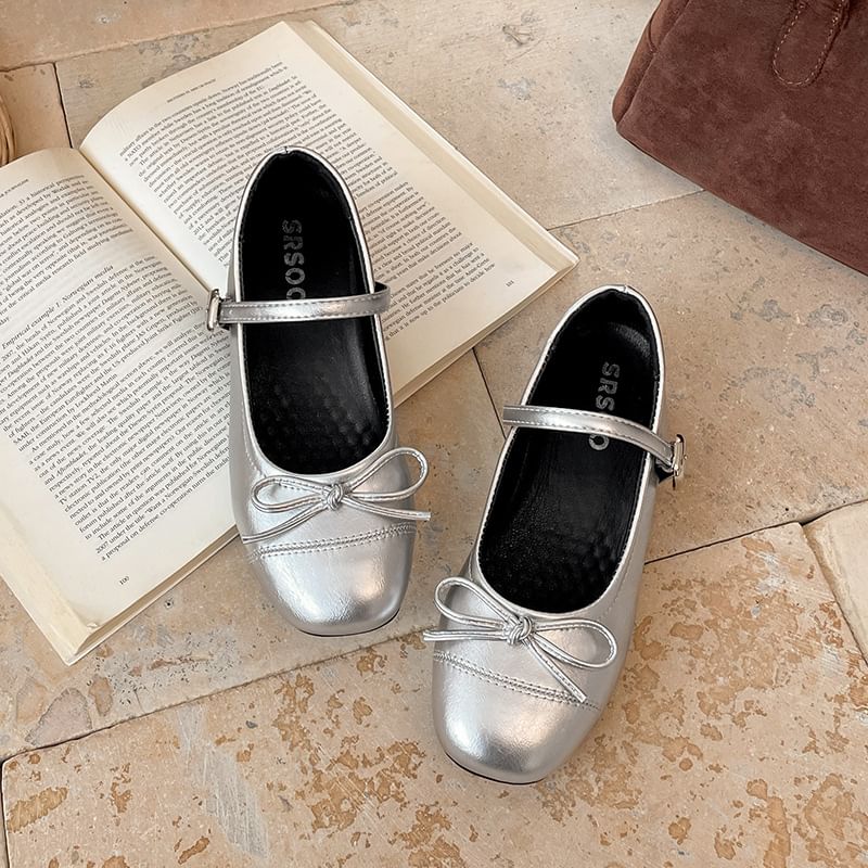 Ribbon Accent Mary Jane Flats