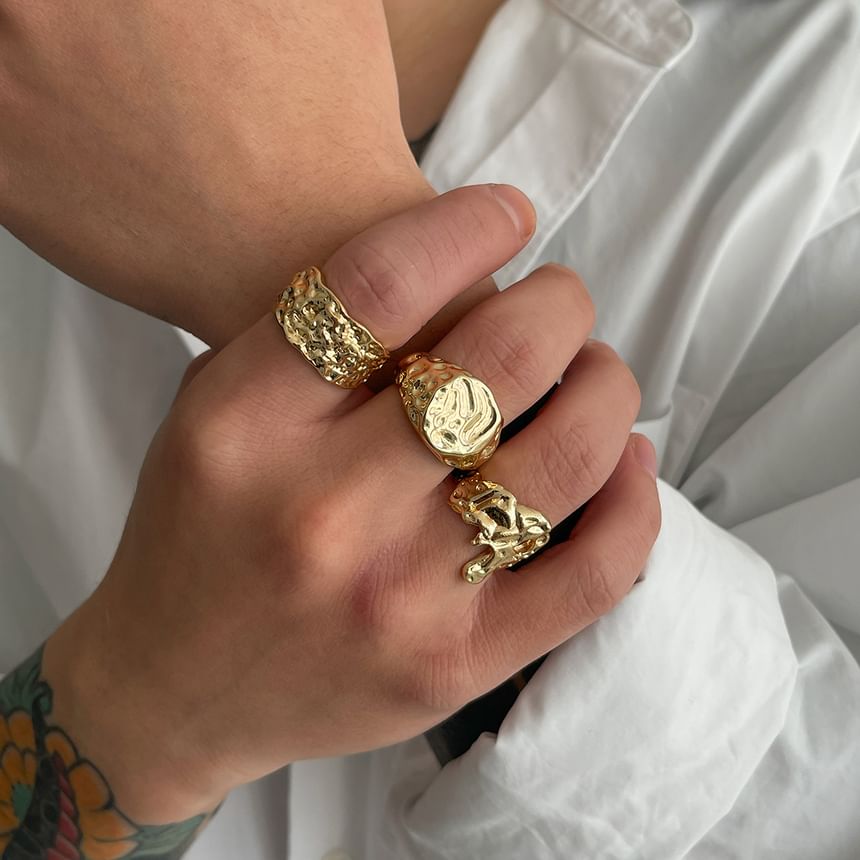 Liquid Metal Ring