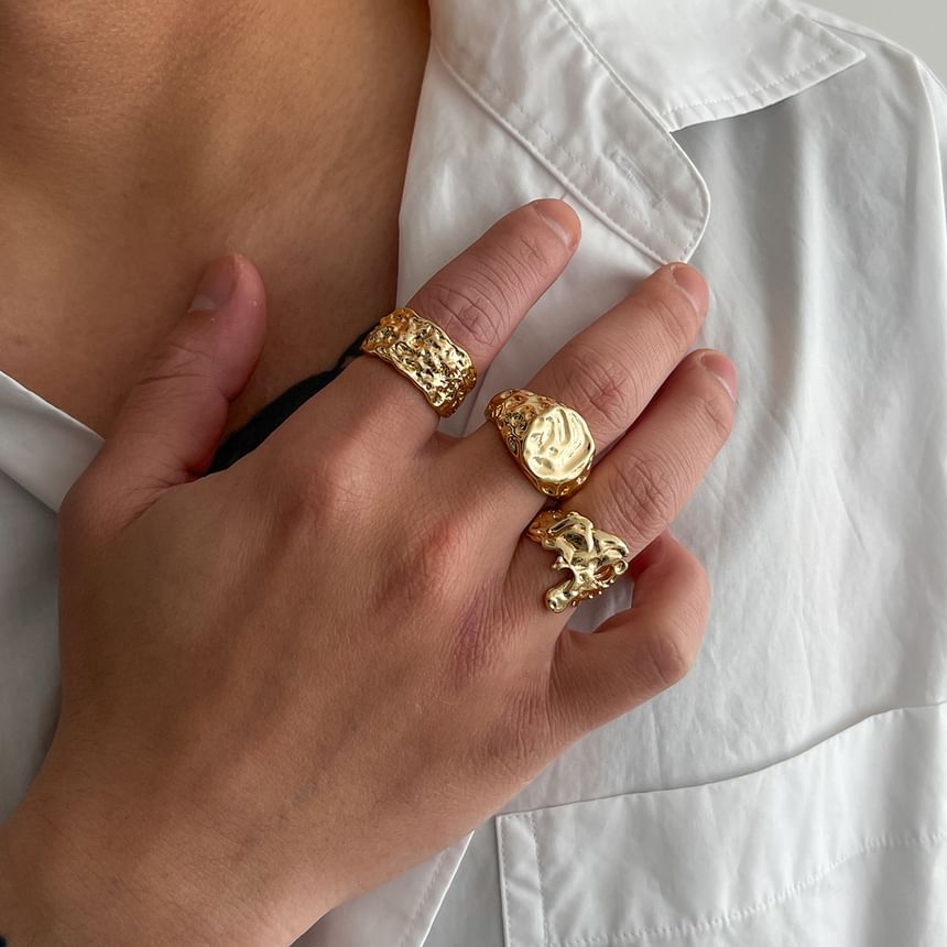Liquid Metal Ring