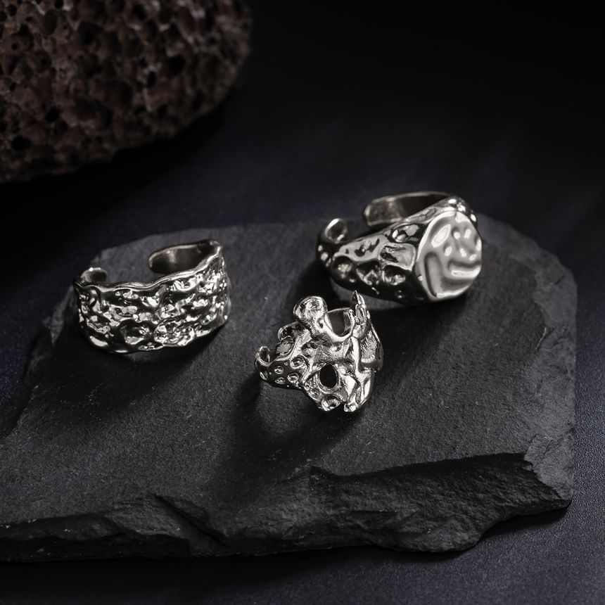 Liquid Metal Ring