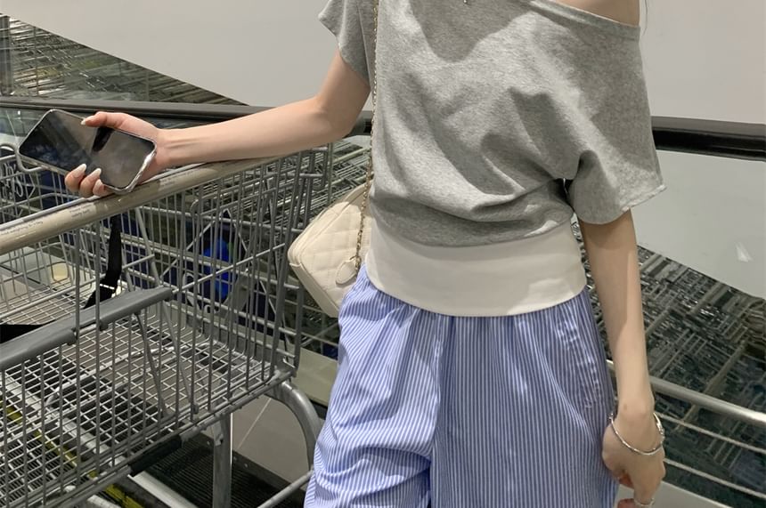Mock Two-Piece Short-Sleeve Halter Cold-Shoulder Two Tone Tee