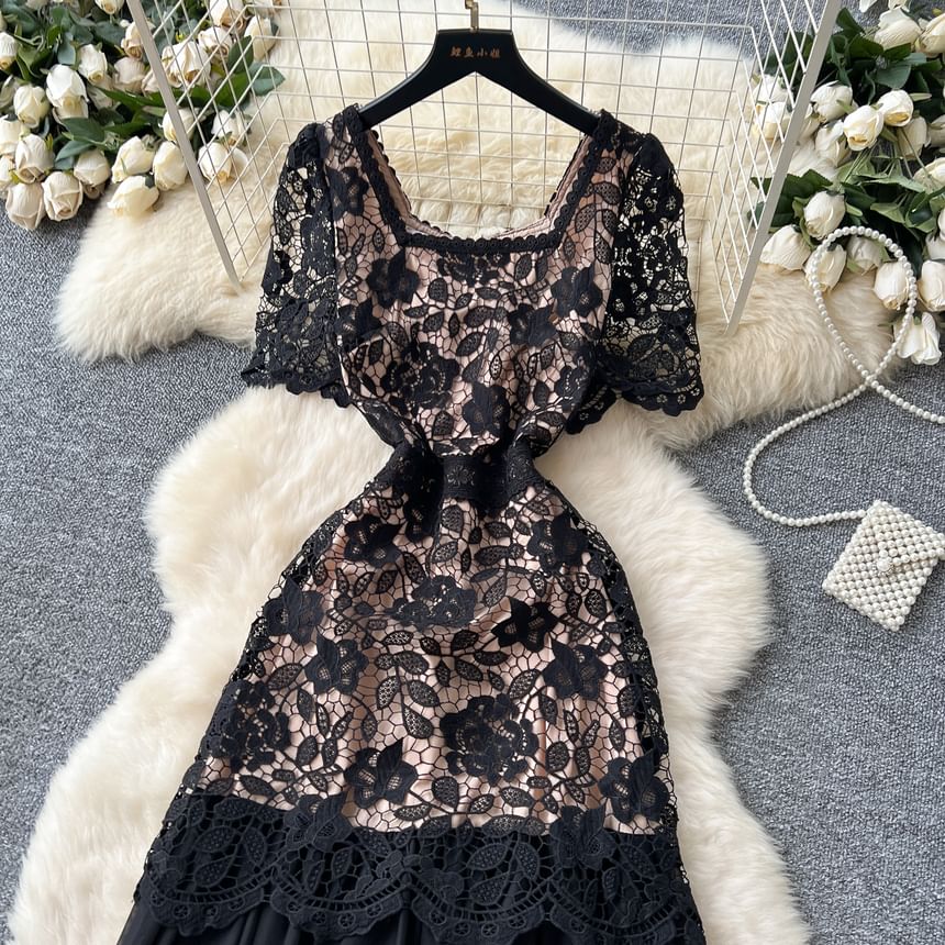 Short-Sleeve Square Neck Lace Maxi A-Line Dress
