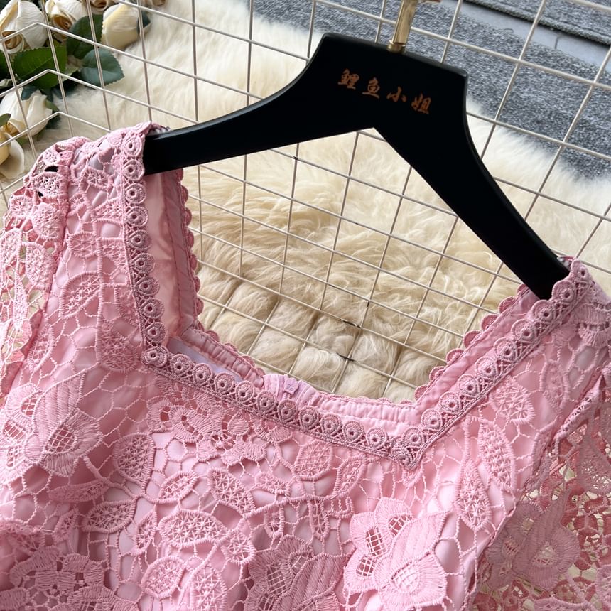 Short-Sleeve Square Neck Lace Maxi A-Line Dress
