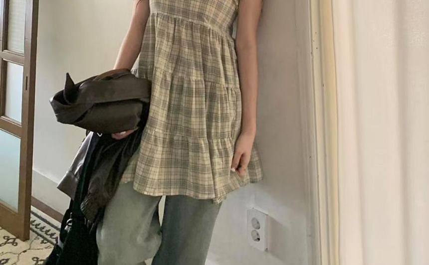 Scoop Neck Plaid Ruffle Cami Top
