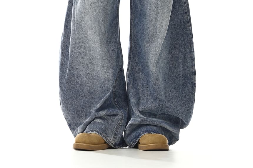 Mid Rise Washed Wide Leg Jeans