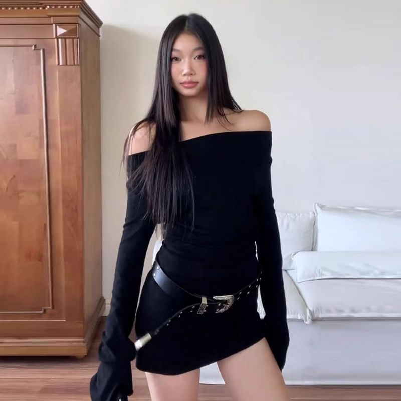 Asymmetrical Cold-Shoulder Long-Sleeve Plain Mini Bodycon Dress
