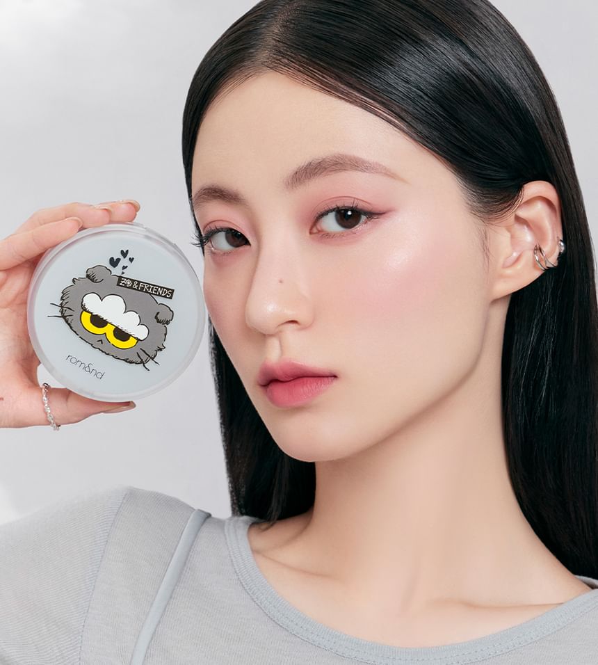 romand X ZO&FRIENDS Nu Zero Cushion - 2 Colors