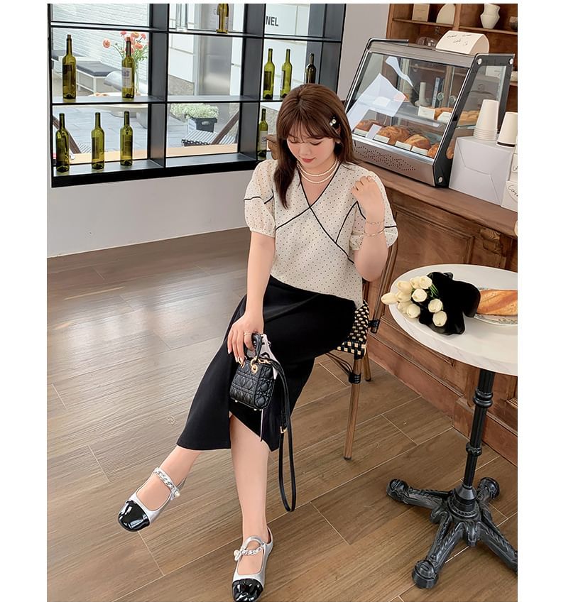 [XL-4XL] Short Sleeve V-Neck Micro Dotted Panel Blouse