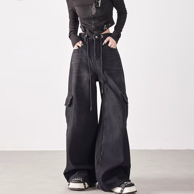 Mid Rise Washed Baggy Cargo Jeans