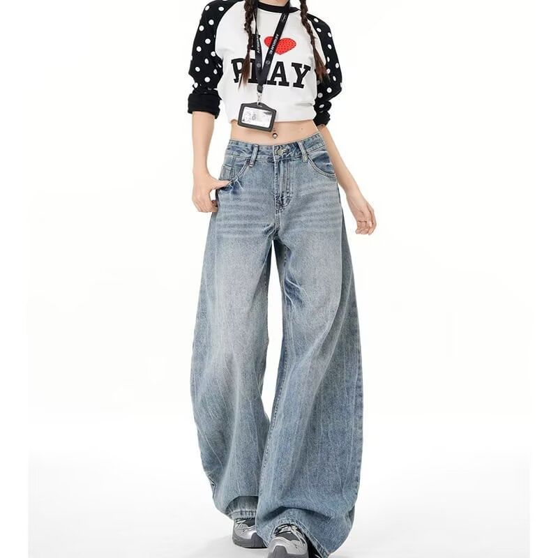 Mid Rise Washed Barrel Leg Baggy Jeans