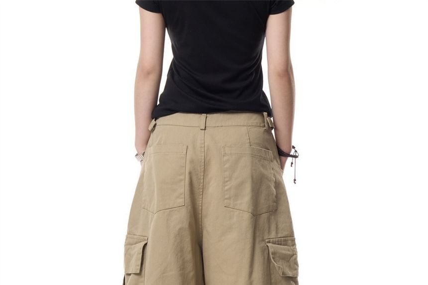 Mid Rise Plain Capri Wide Leg Cargo Pants