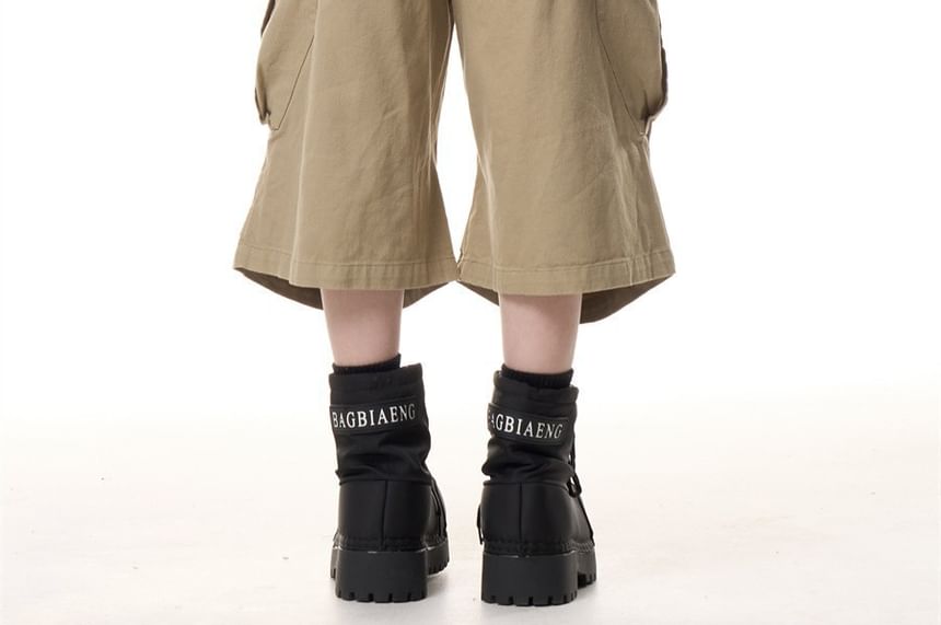 Mid Rise Plain Capri Wide Leg Cargo Pants