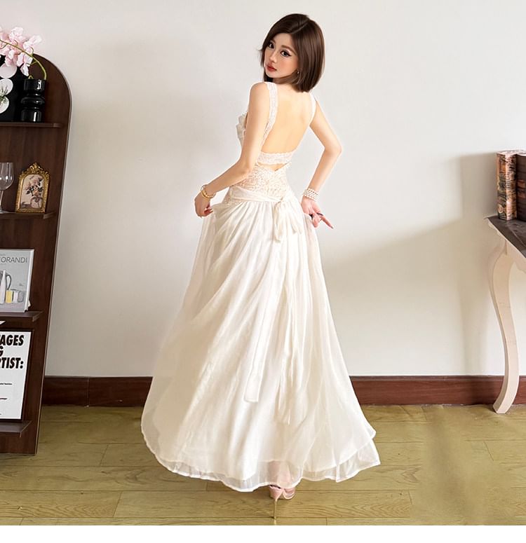Sleeveless V-Neck Lace Maxi A-Line Dress