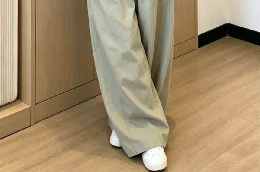 Mid Rise Plain Barrel Leg Baggy Jeans