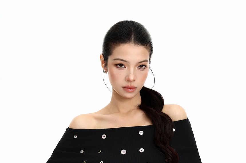 Elbow Sleeve Off Shoulder Plain Button Embellished Top