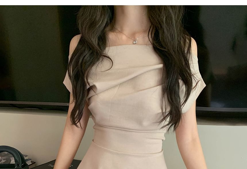 Short-Sleeve Off Shoulder Plain Mini A-Line Dress