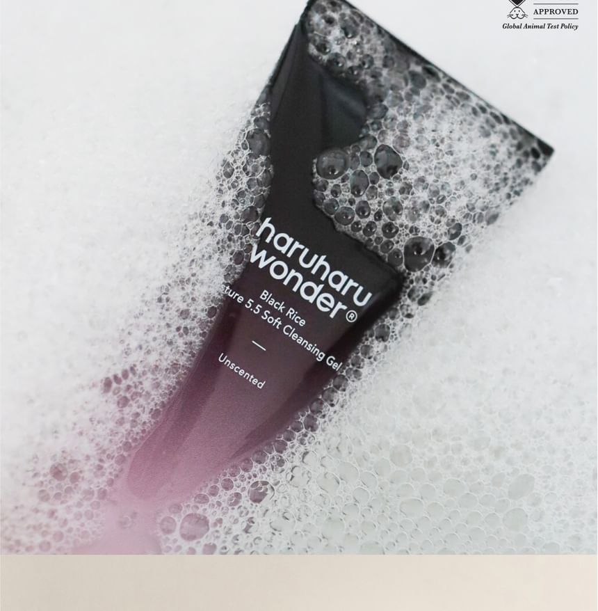 Black Rice Moisture 5.5 Soft Cleansing Gel